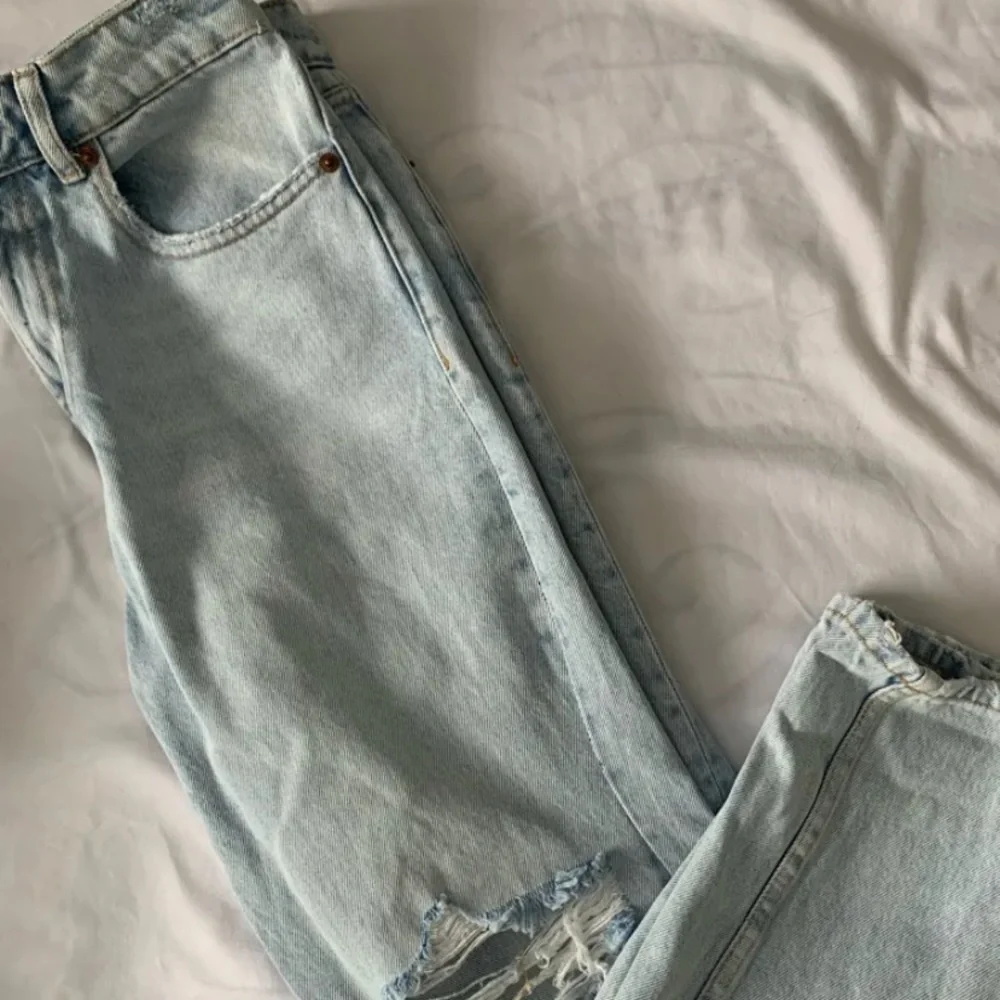 Jeans - Picture 2 of 2